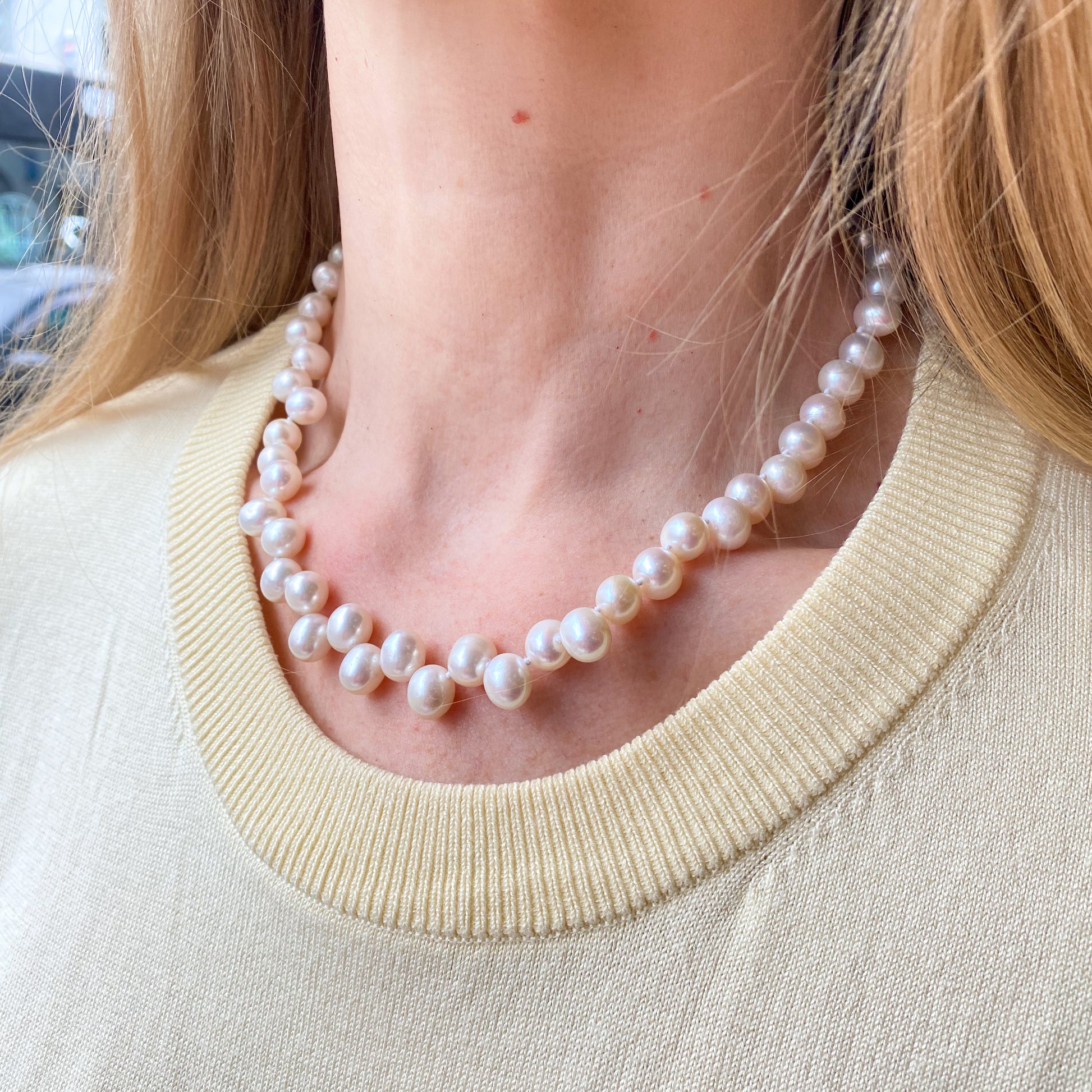 Freshwater Pearl T-Bar Necklace Offset John Ross Jewellers