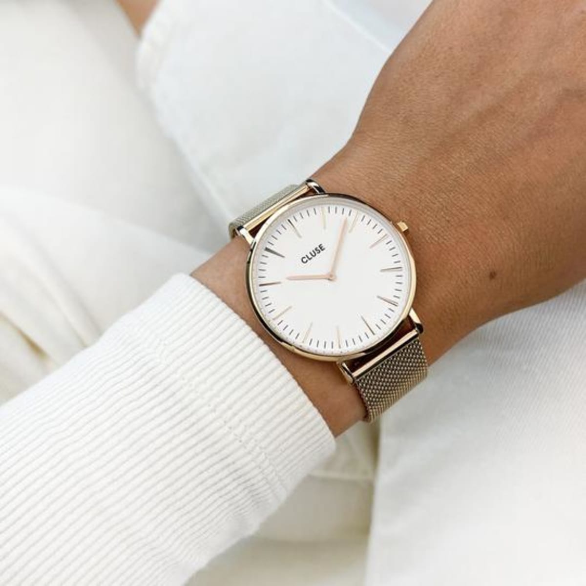 The Classic CLUSE watch in the Boho Chic style. With a 38mm diameter case and an 18mm strap, this is the largest size in the CLUSE range. This product sells out fast - get it while it's still in stock! Rose gold is a beautiful colour on Irish skin- it picks up the natural warm tones and they compliment each other beautifully. 